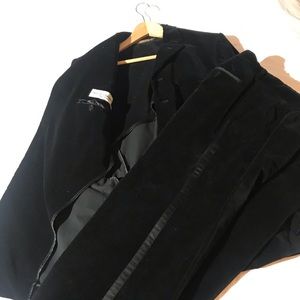 Men’s black velvet dolce & gabbana tuxedo